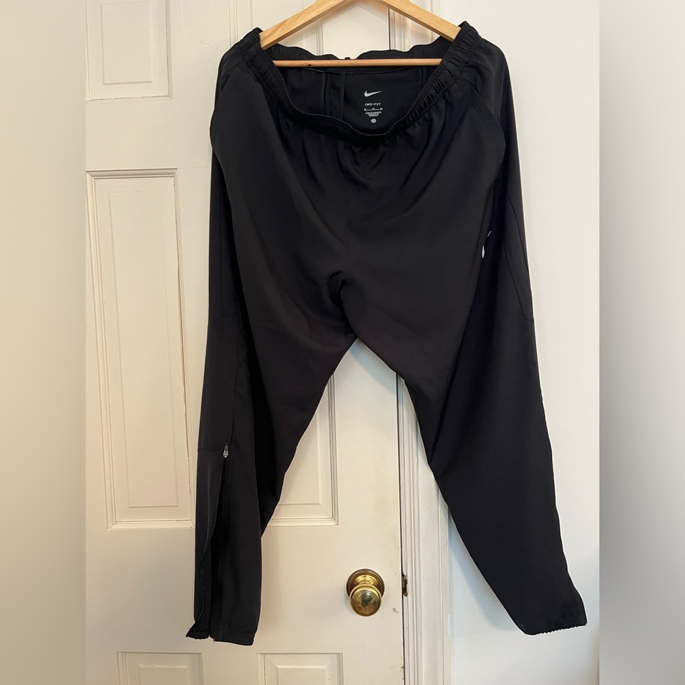 Nike Men's Black Joggers